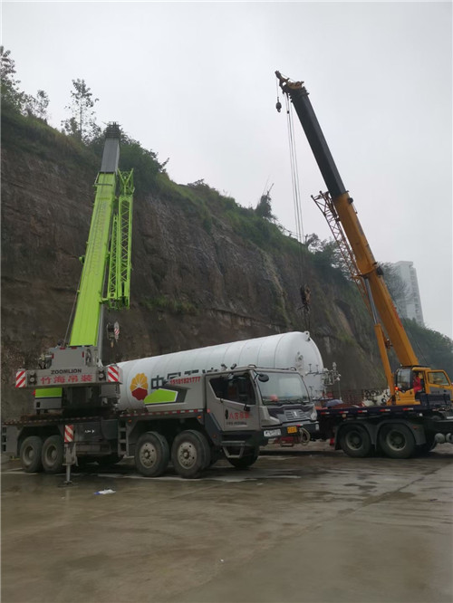 光泽县“不怕风雨冻”—— 吊车的 “恶劣环境适应” 技术